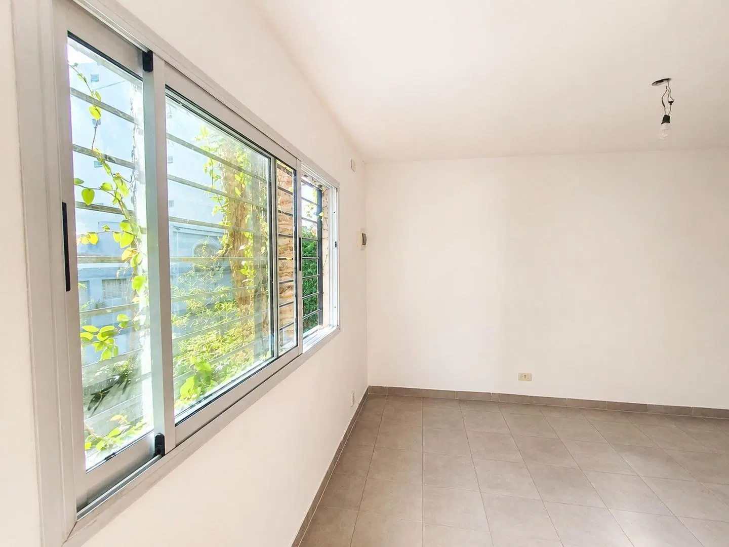 ALQUILER MONOAMBIENTE SIN EXPENSAS - QUILMES 4