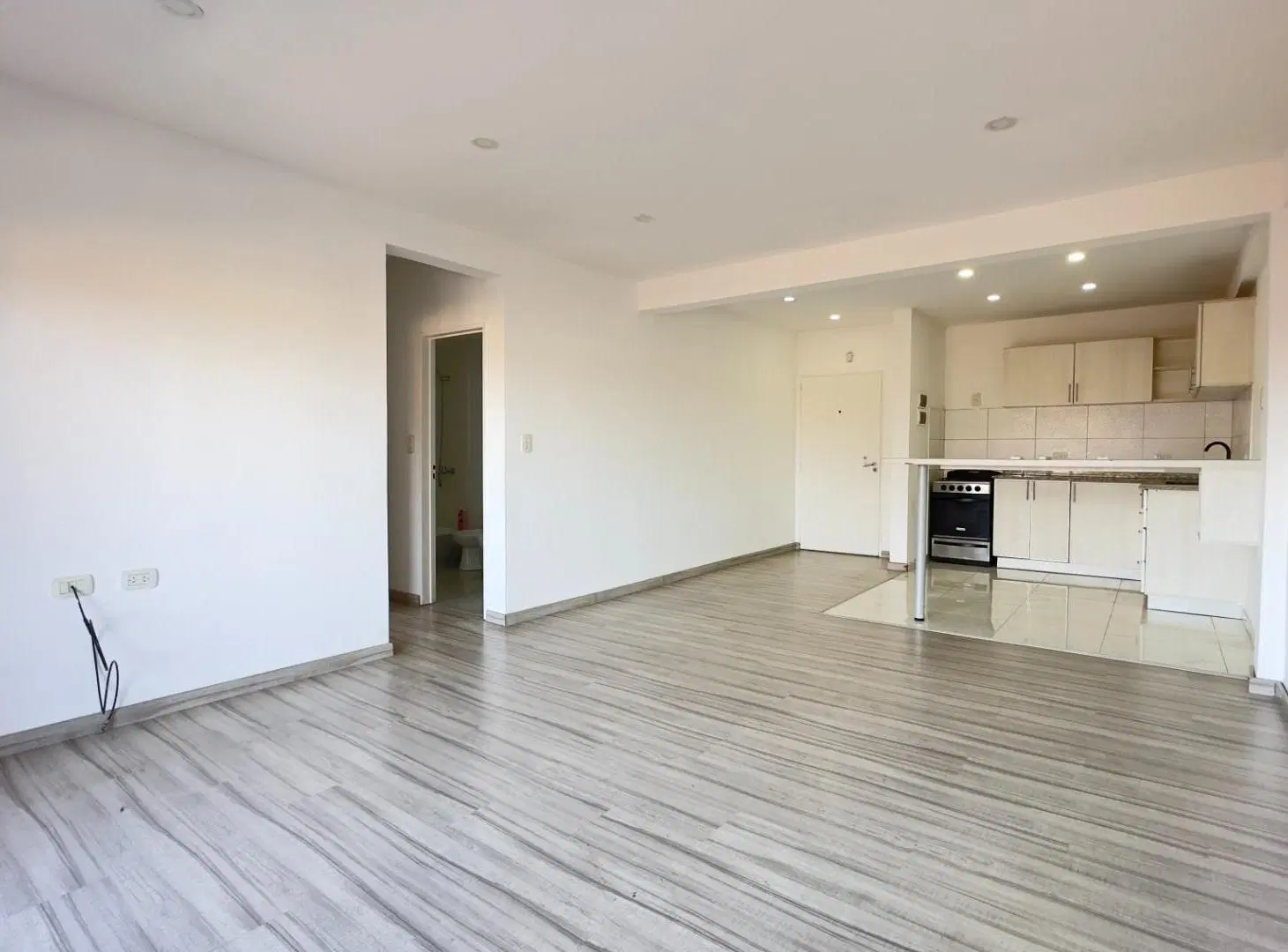 VENTA DEPARTAMENTO 3 AMBIENTES CON COCHERA QUILMES 5