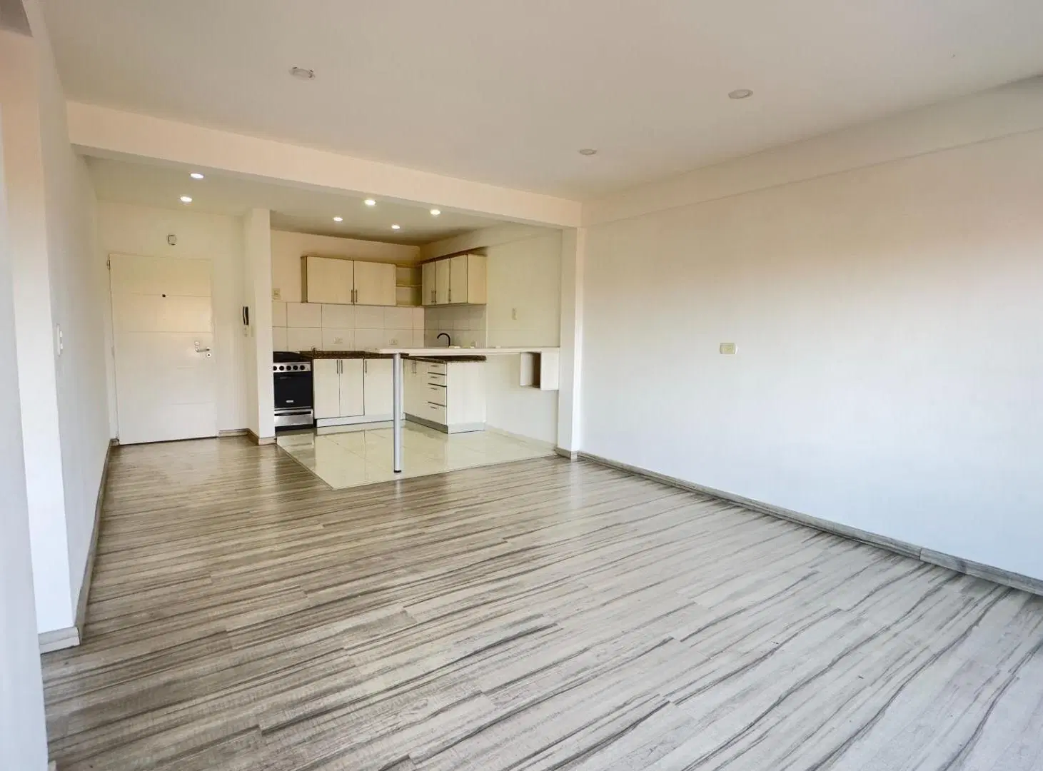 VENTA DEPARTAMENTO 3 AMBIENTES CON COCHERA QUILMES 1
