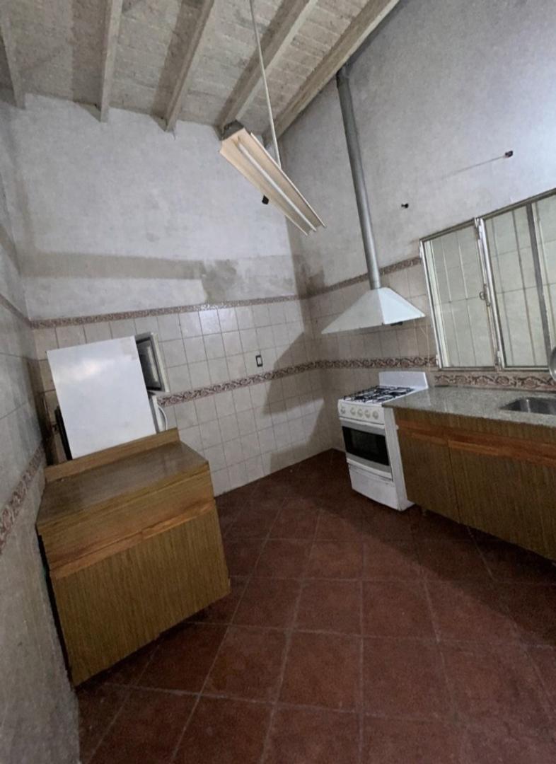 Foto de ALQUILER GALPON Y DEPOSITO CON VIVIENDA - QUILMES OESTE, imagen 1