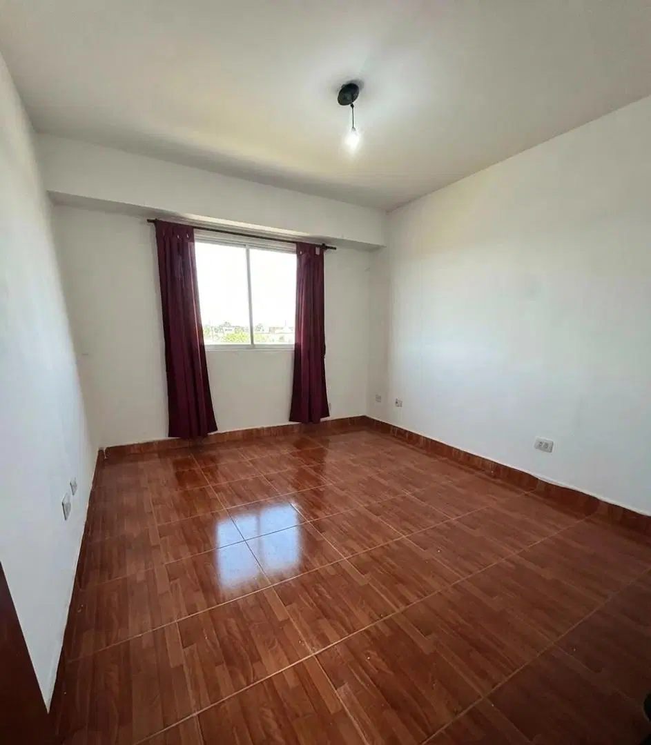 VENTA CASA 3 AMBIENTES FCIO. VARELA 2