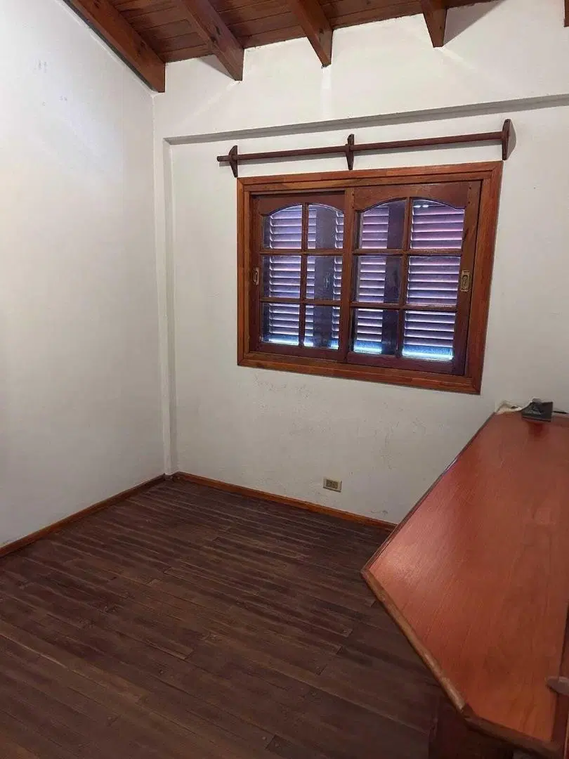 CASA 3 AMBIENTES TIPO DUPLEX BERAZATEGUI 4