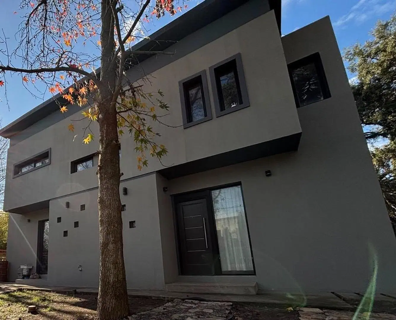 VENTA CASA 3 AMBIENTES MULTIFAMILIAR LA PLATA (DUPLEX ) 3
