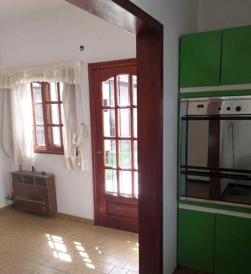 VENTA CASA 4 AMBIENTES QUILMES OESTE 3