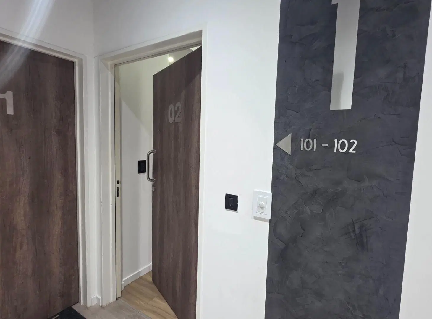 Venta departamento 2 amb con cochera Varela Centro 3
