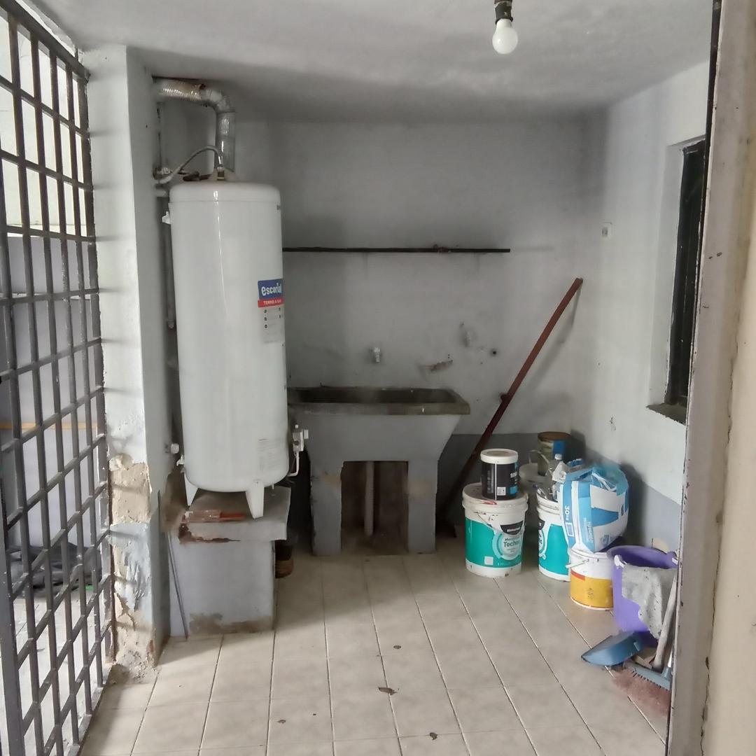 Foto de VENTA CASA 4 AMBIENTES BERNAL ESTE, imagen 4