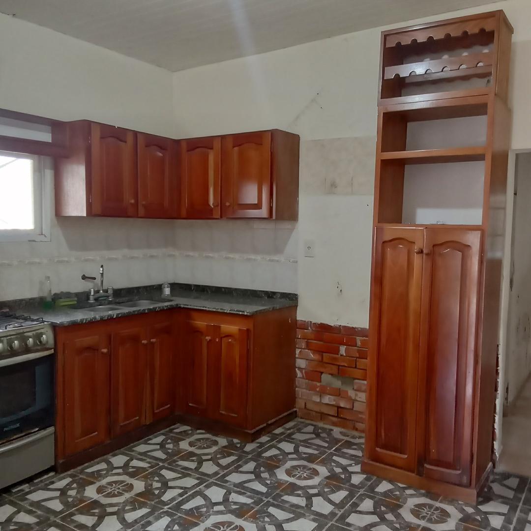 Foto de VENTA CASA 4 AMBIENTES BERNAL ESTE, imagen 3