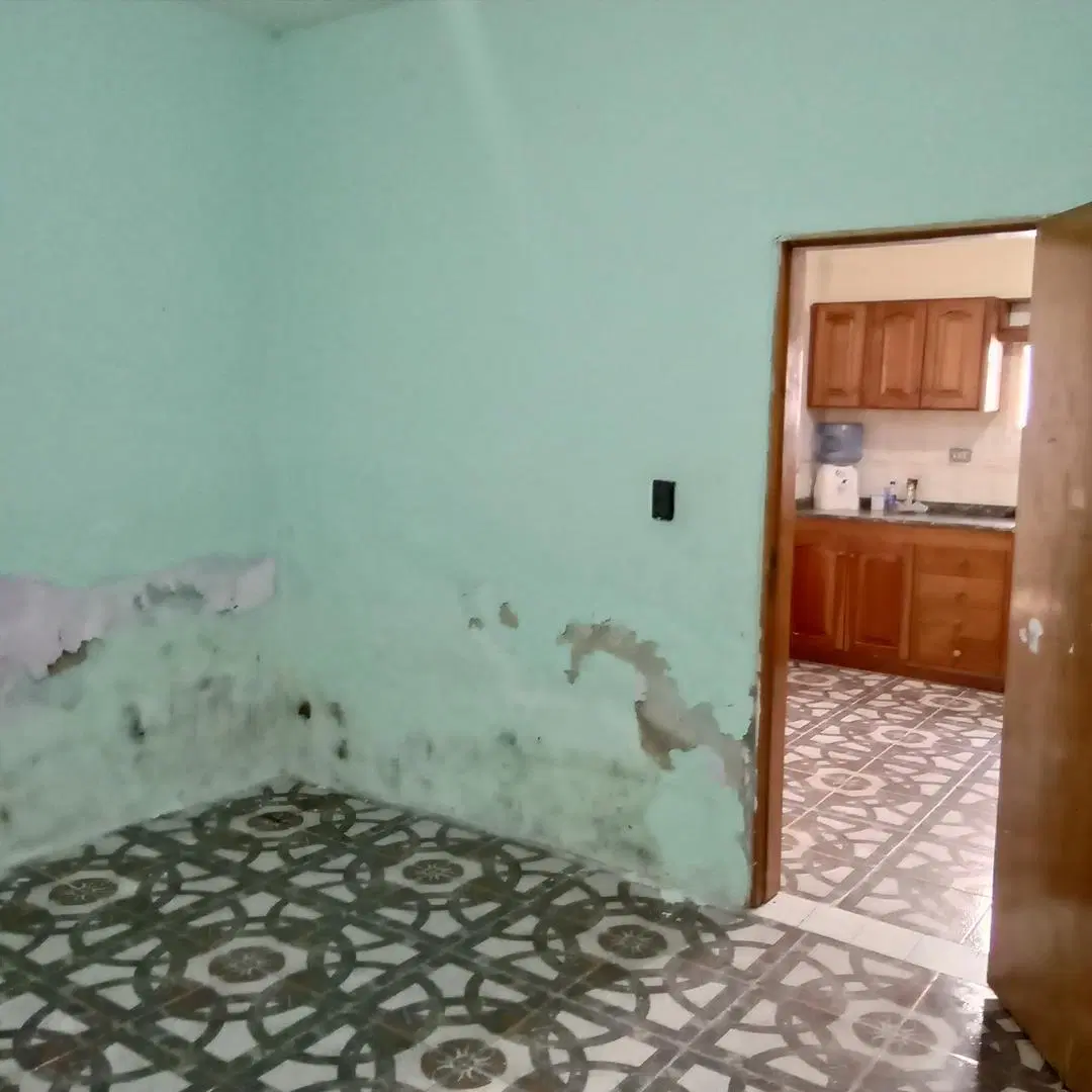 VENTA CASA 4 AMBIENTES BERNAL ESTE 2