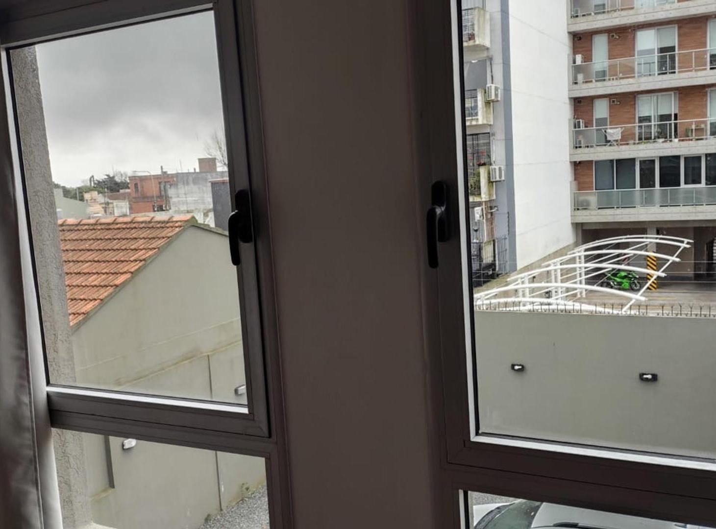 Foto de Alquiler de departamento de dos Amb Berazategui, imagen 5