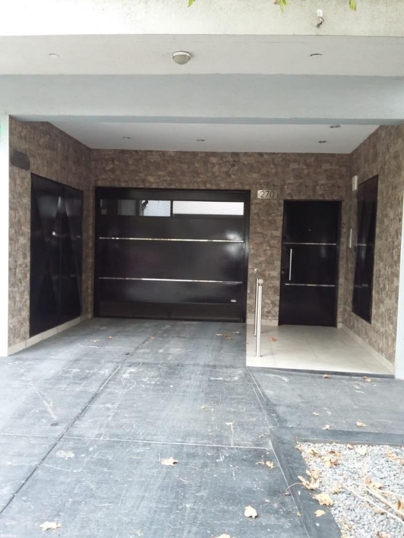 Foto de DEPARTAMENTO 2 AMBIENTES CON COCHERA SARANDI, imagen 2
