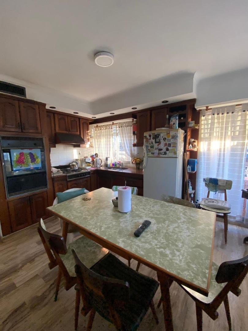 Foto de VENTA CASA 4 AMBIENTES QUILMES, imagen 2