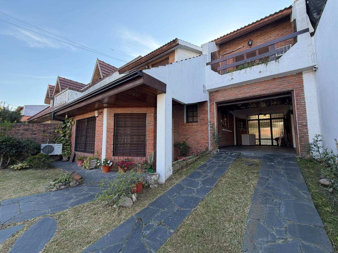 Foto de VENTA CASA 5 AMBIENTES AVELLANEDA, imagen 3