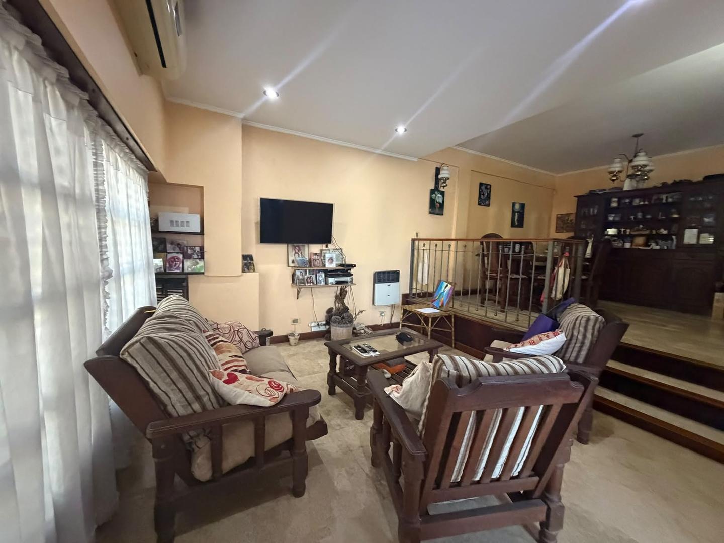 Foto de VENTA CASA 5 AMBIENTES AVELLANEDA, imagen 5