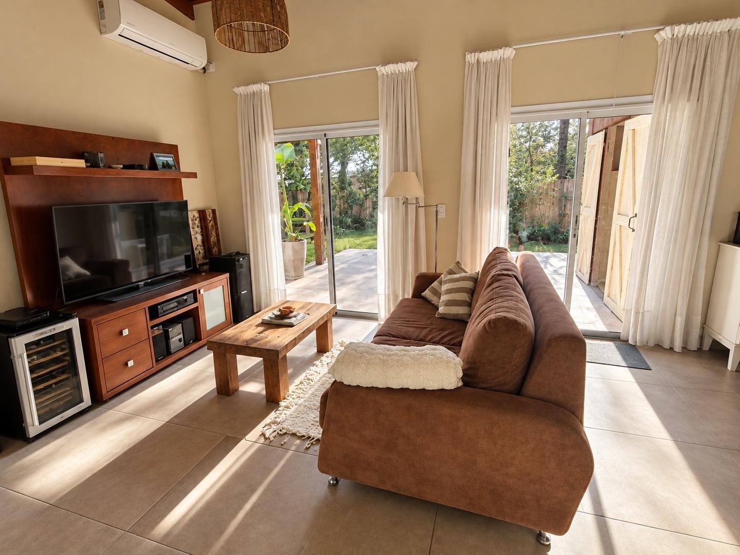 Foto de VENTA CASA 3 AMB. BARRIO CERRADO ARAUCARIAS RANELAGH, imagen 1