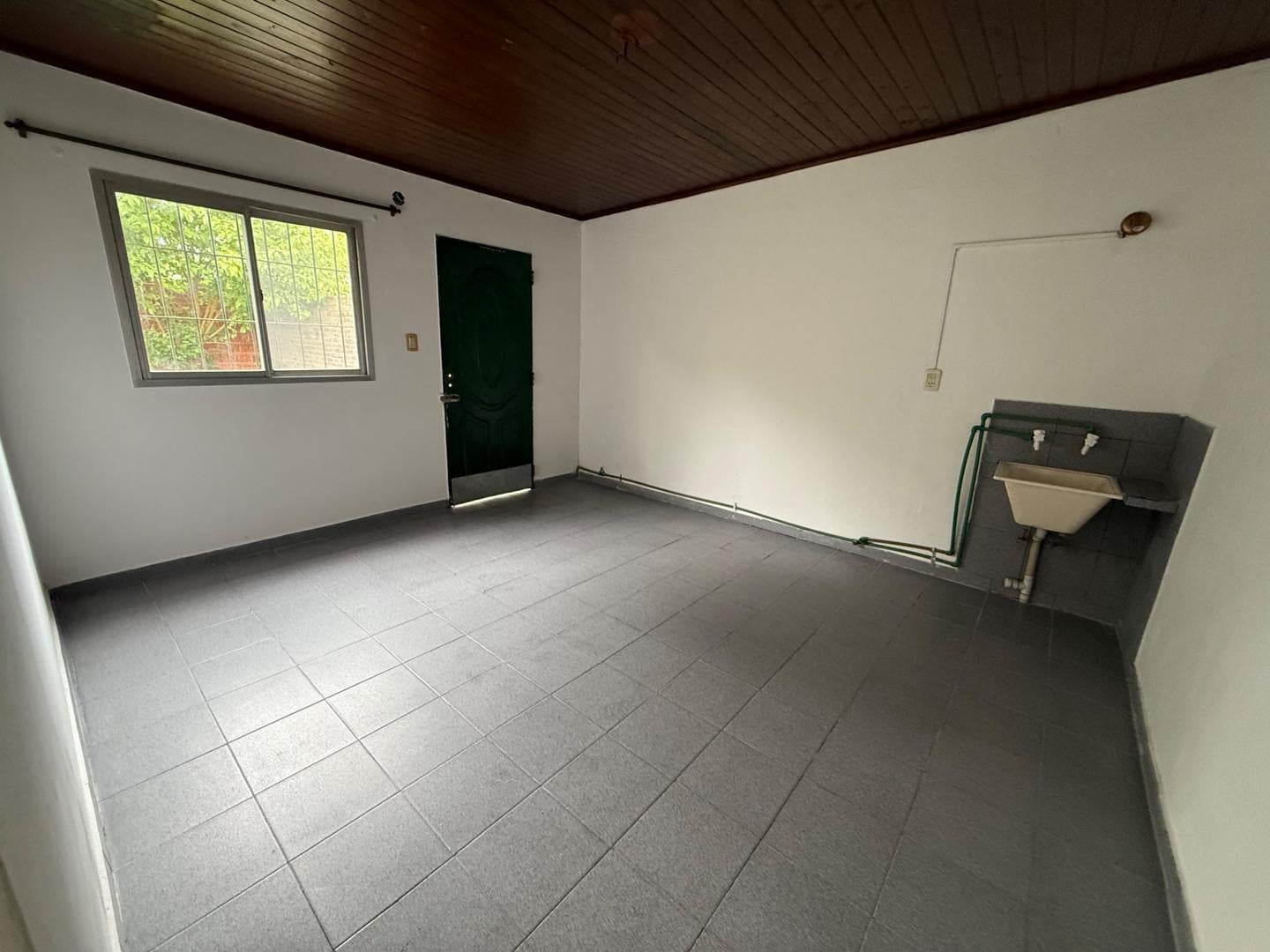 Foto de Alquiler casa en Quilmes oeste, imagen 1