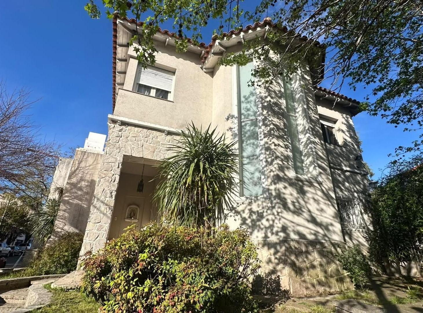 Foto de VENTA CASA 4 AMBIENTES BERNAL CENTRO, imagen 5