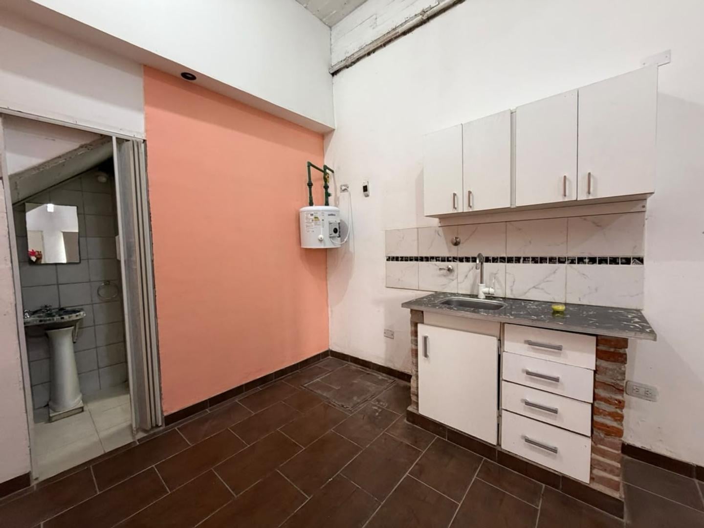Foto de ALQUILER MONOAMBIENTE FCIO VARELA, imagen 4