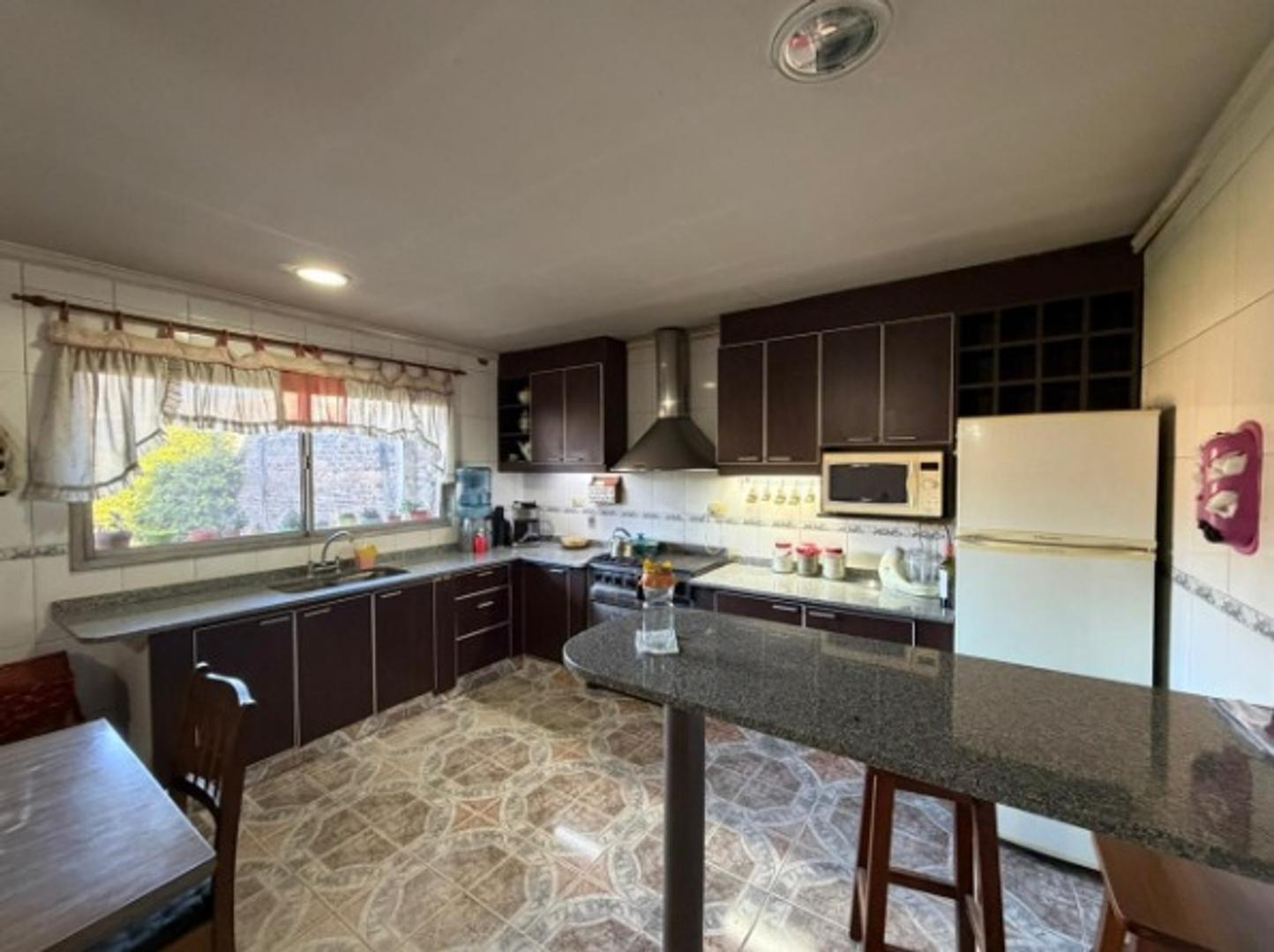 Foto de Venta casa ezpeleta, imagen 2
