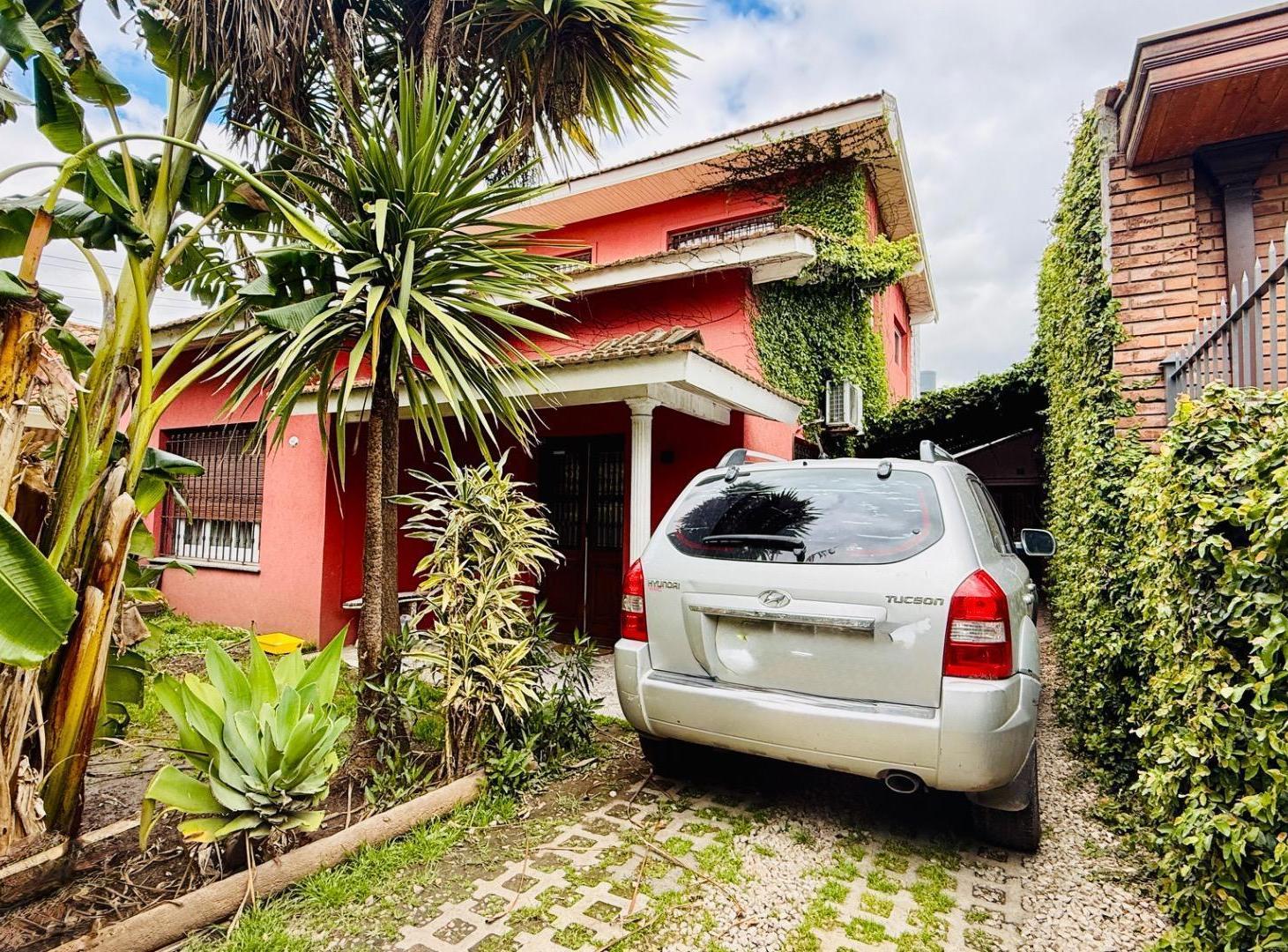 Foto de Venta de casa 4 Amb Quincho Pileta garage Quilmes Oeste, imagen 5