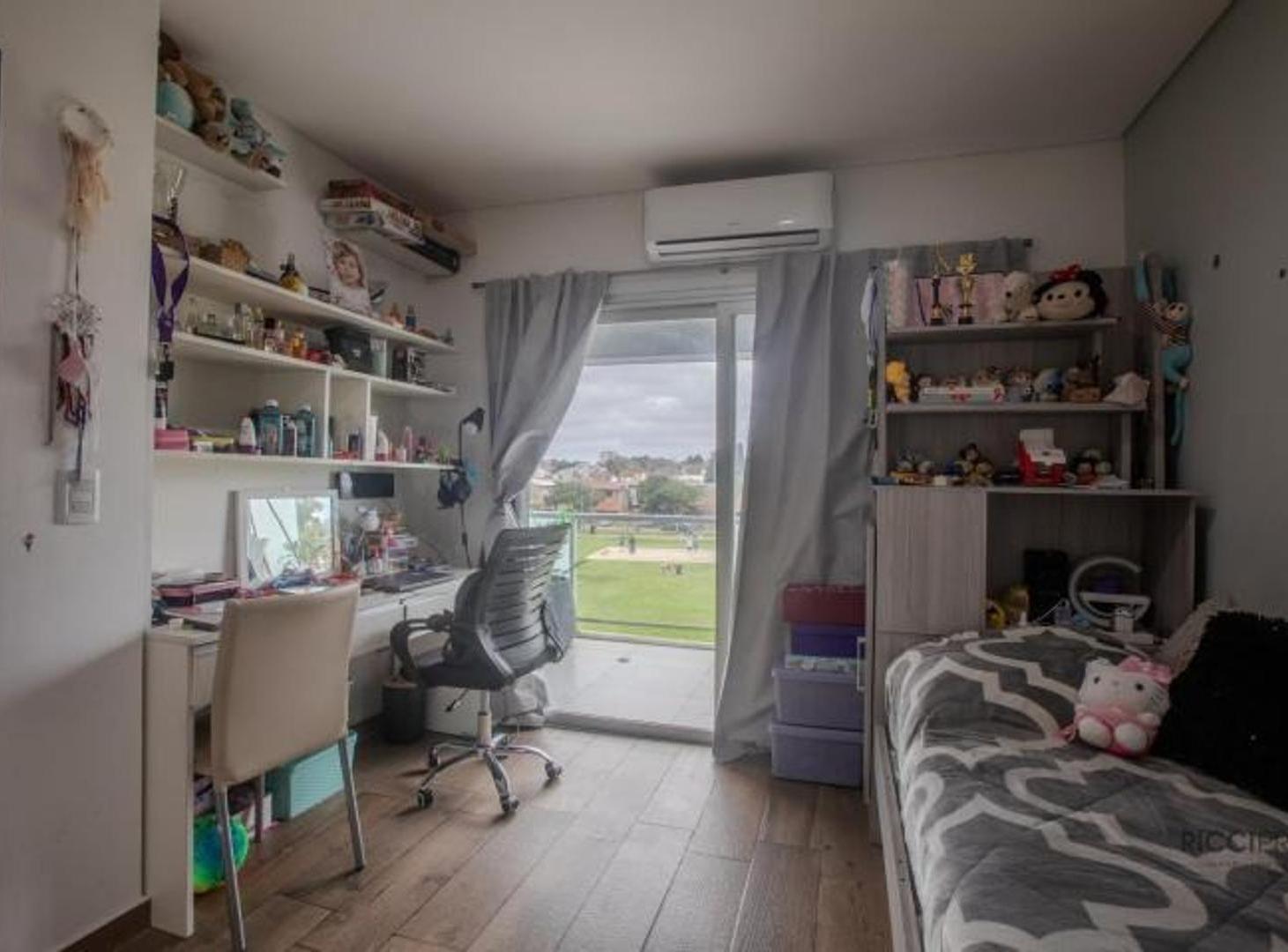 Foto de Venta duplex 3 ambientes parque lineal don bosco, imagen 2