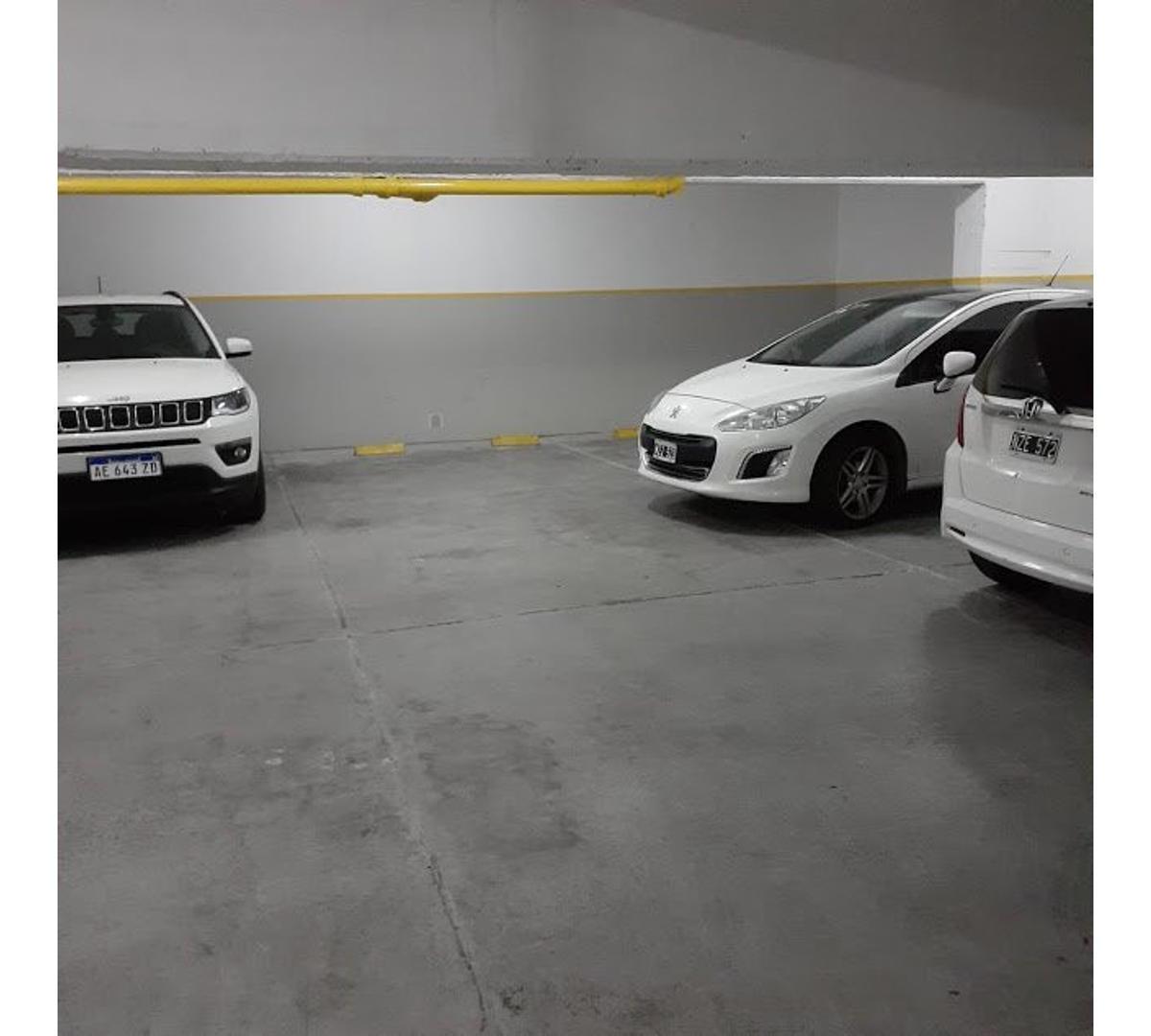 Semipiso 4 Amb. C/ Dep. - Externo - 120 m². C/ Cochera 2