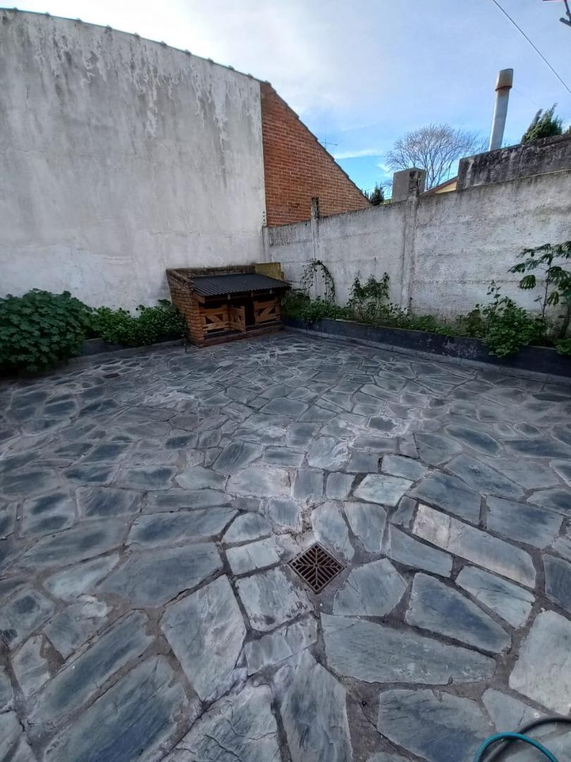Chalet 4 Amb. 180 m². - San Carlos 5