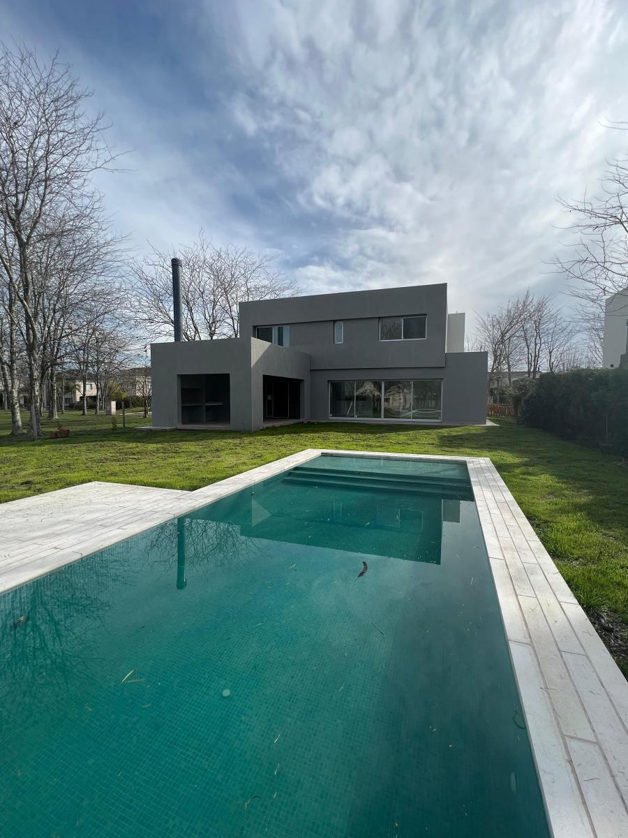 Casa a Estrenar en Venta en Fincas de Hudson 3