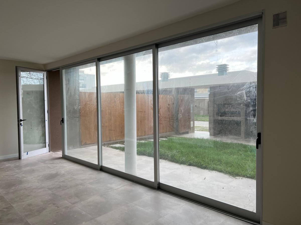 Casona en Venta de 4amb en Fincas de Hudson 4
