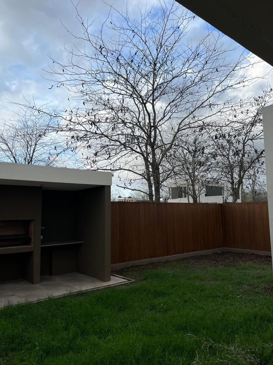 Casona Tipo Duplex 4 Amb en Alquiler en Fincas de Hudson 5