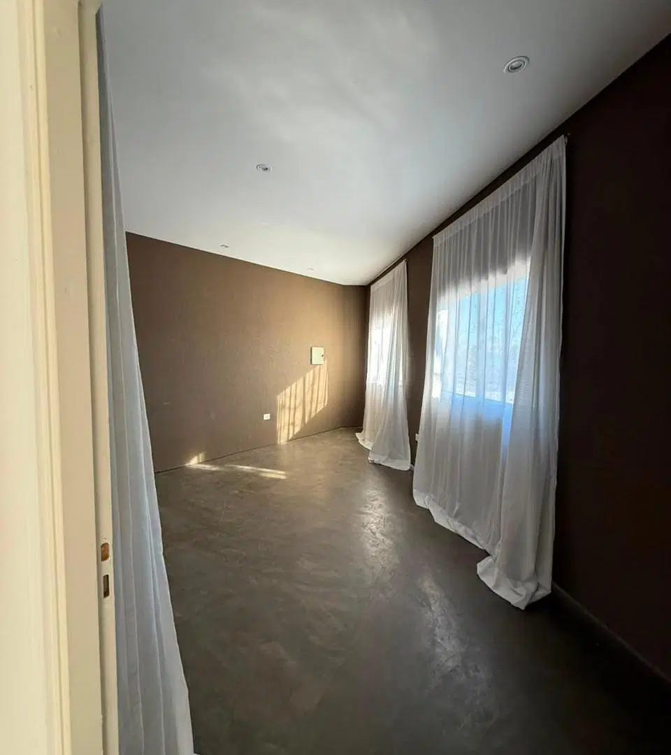 DEPARTAMENTO/OFICINA EN ALQIUILER DE 2 AMBIENTES 3