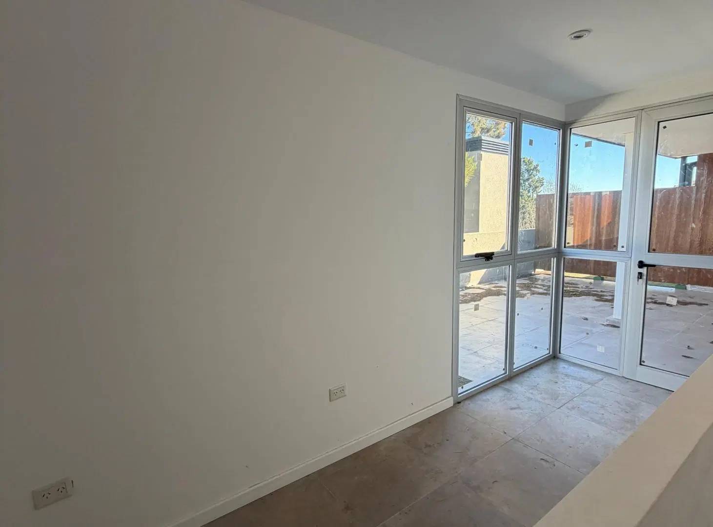 DEPARTAMENTO EN VENTA O ALQUILER DE 3 AMBIENTES 5