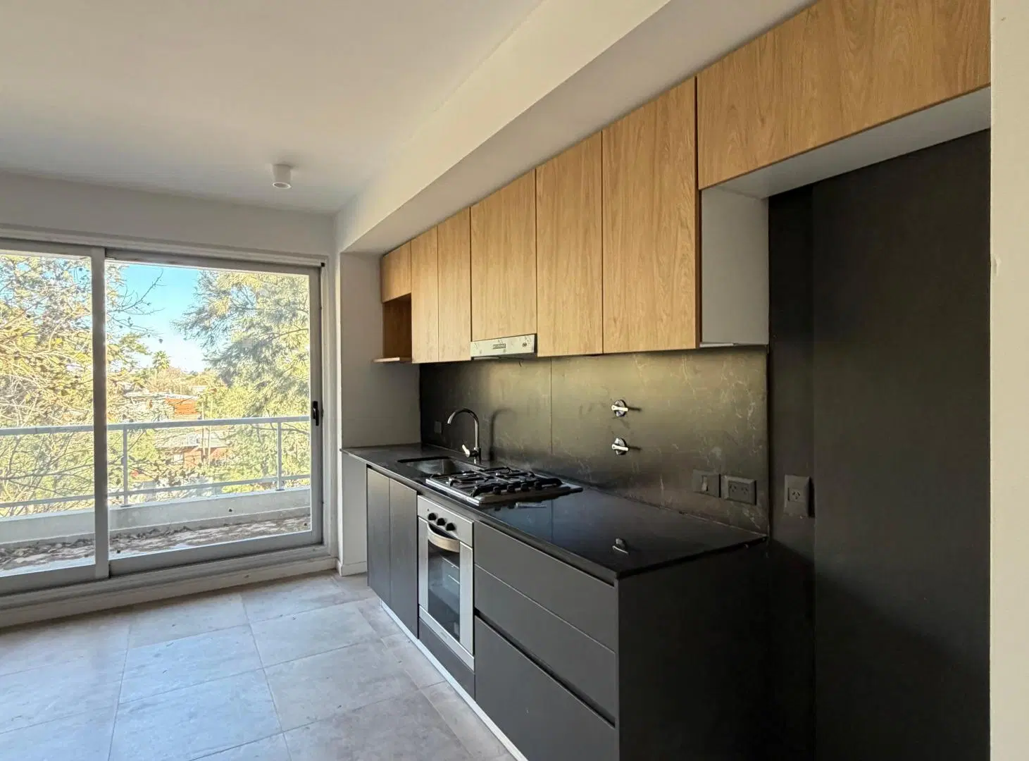 DEPARTAMENTO EN VENTA O ALQUILER DE 3 AMBIENTES 4