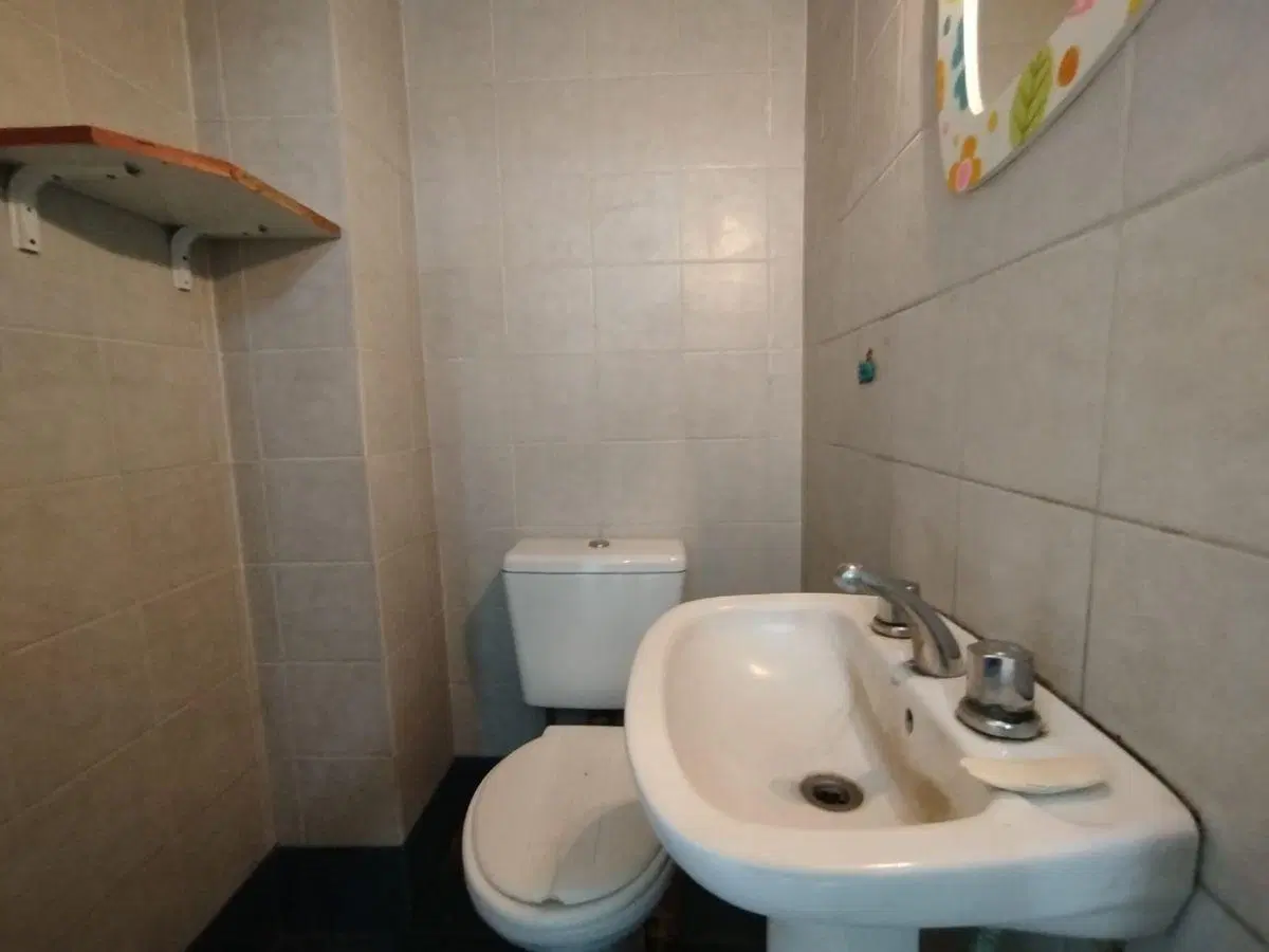 Alquiler de Local Comercial ubicación estratégica. Sexta Sección. Ciudad Capital 4