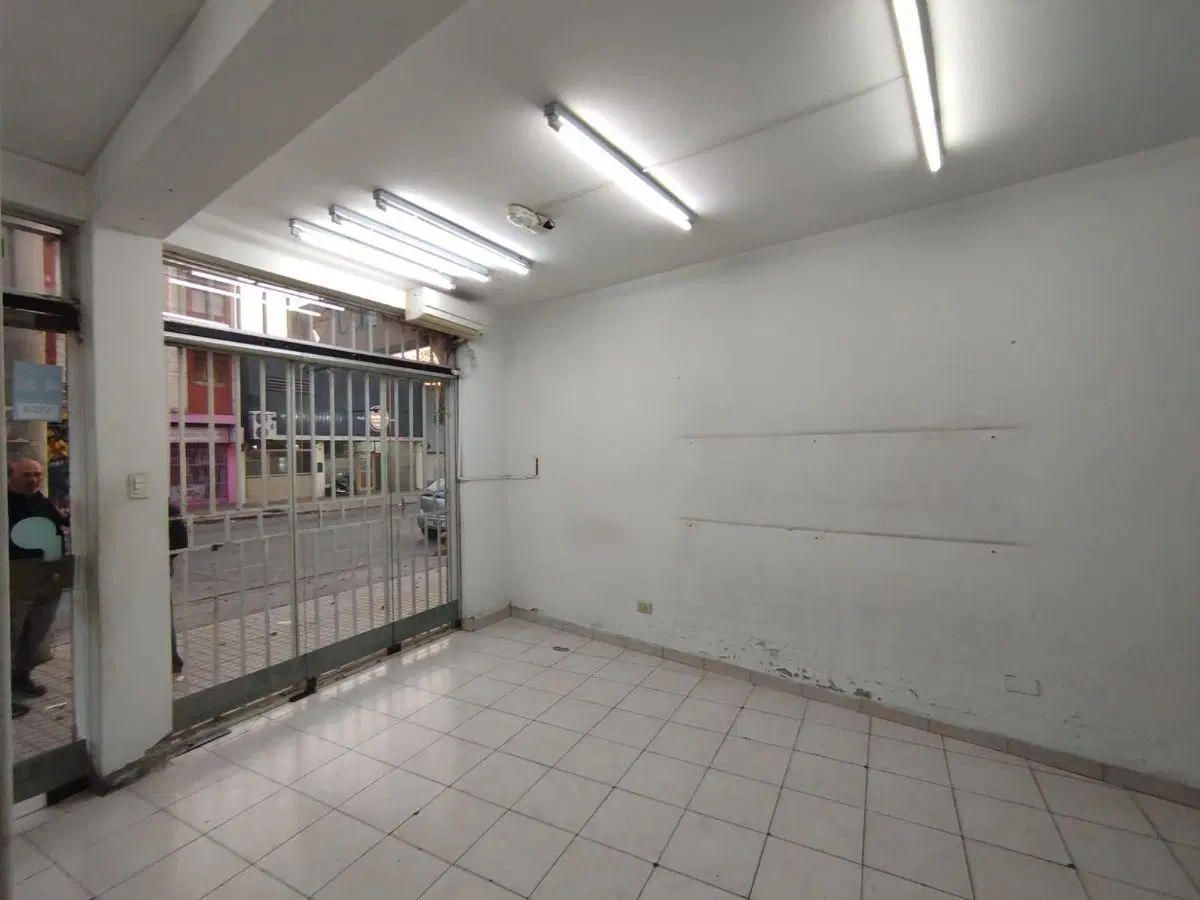 Alquiler de Local Comercial ubicación estratégica. Sexta Sección. Ciudad Capital 5