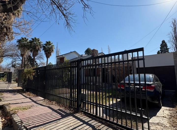VENDO CASA EN LA PUNTILLA  2