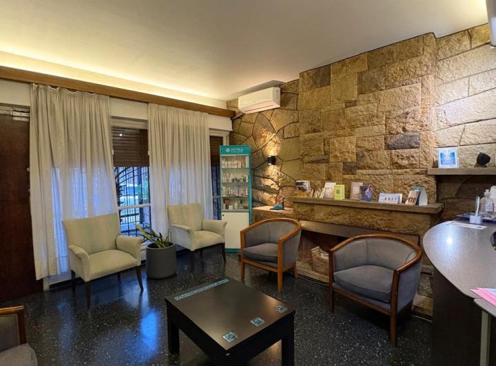 ALQUILER COMERCIAL BARRIO BOMBAL 4