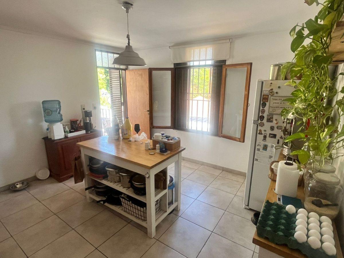 Foto de VENTA CASA EN GODOY CRUZ, imagen 2
