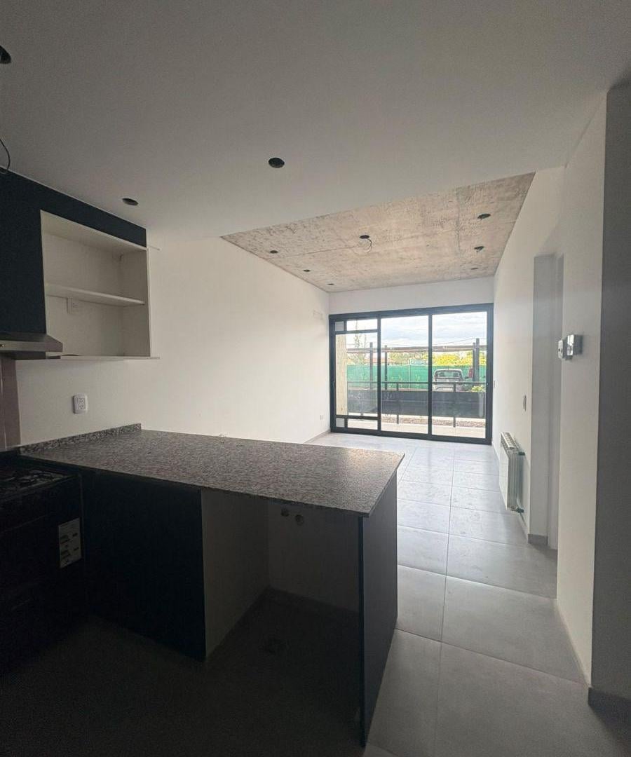 Foto de ALQUILAMOS DEPARTAMENTO PLANTA BAJA 1 DORMITORIO, imagen 3