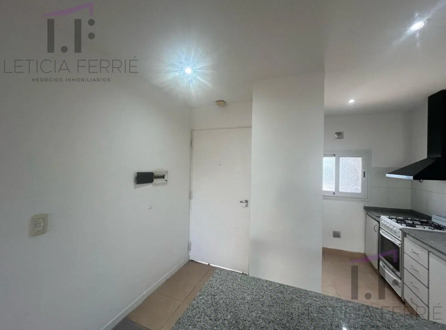 ALQUILER Departamento MONOAMBIENTE con jardín - La Madrugada II - cochera techada 5