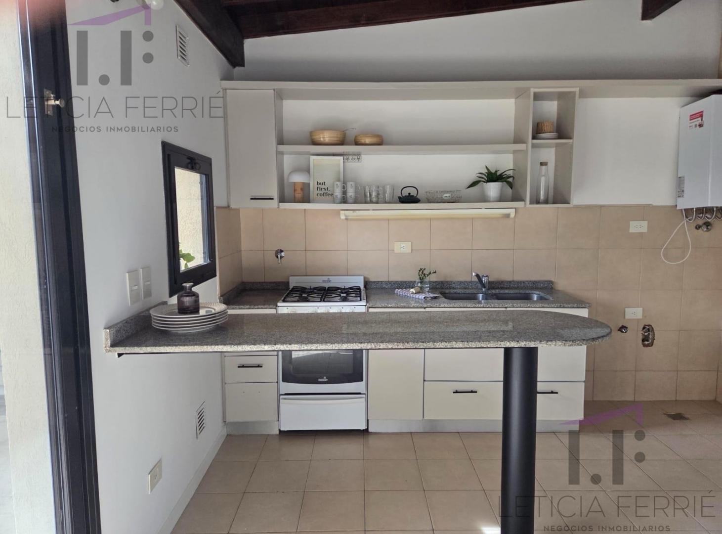 Foto de ALQUILER 2 AMB. PB con galería y parrilla, imagen 4