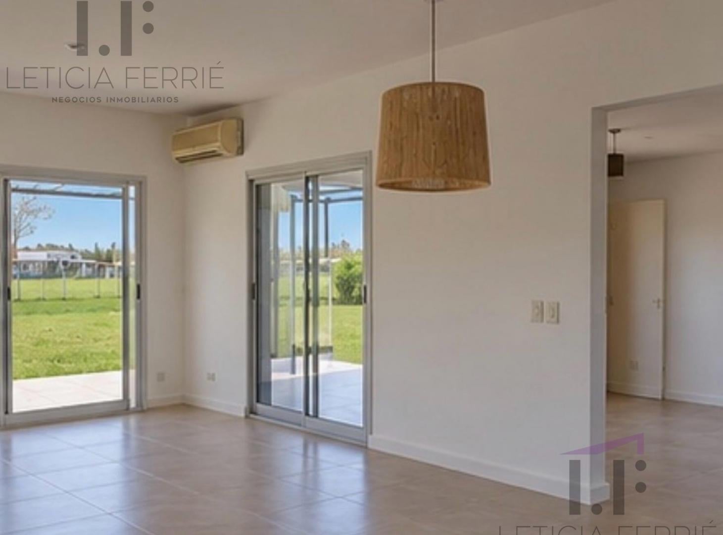 Foto de VENTA Casa en San Sebastián Area 1 - a espacio verde central, imagen 2