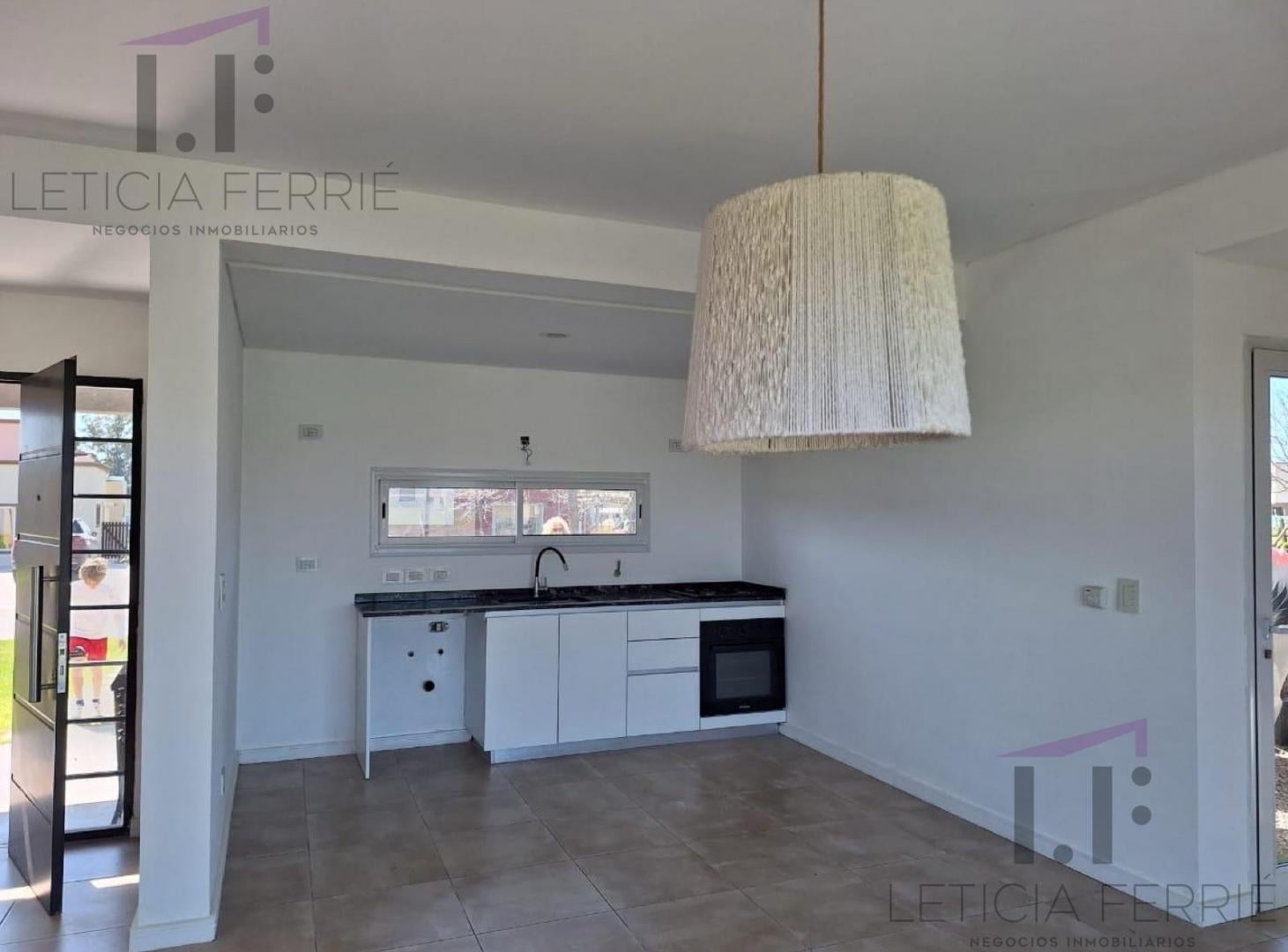 Foto de VENTA Casa en San Sebastián Area 1 - a espacio verde central, imagen 3