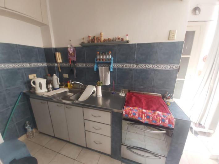 Luminoso depto de dos dormitorios con dependencia de servicio