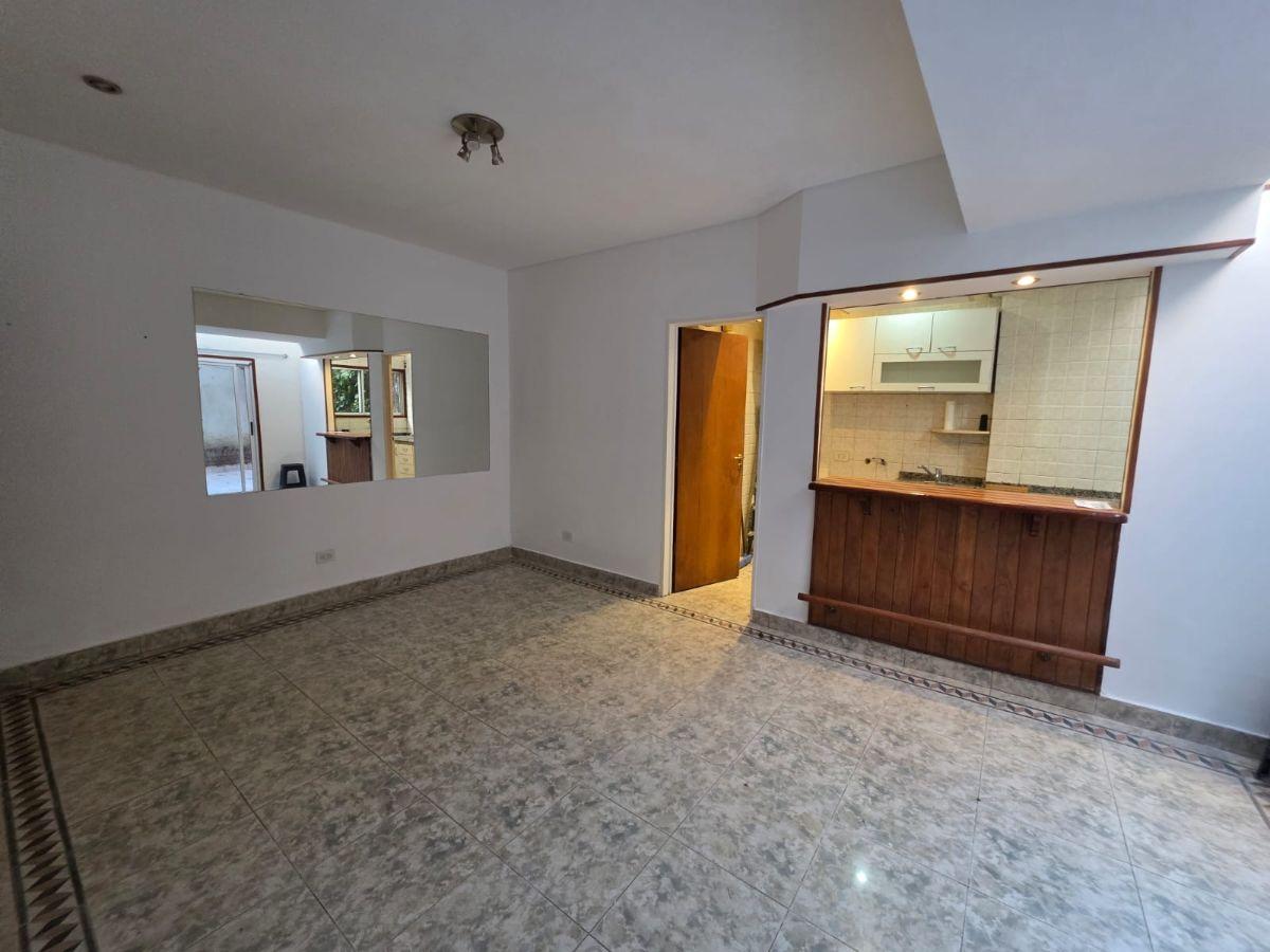 Foto de Espectacular departamento de 2 ambientes con patio, imagen 1