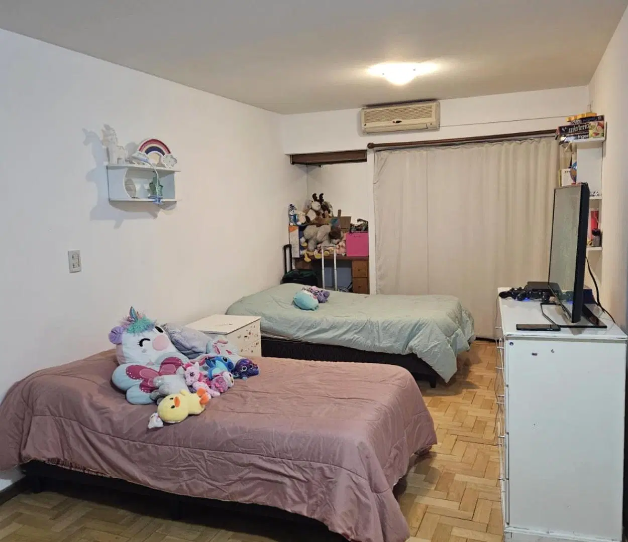 Alquiler! Departamento Piso de 3 dormitorios amplio con Cochera en Nueva Cordoba 5