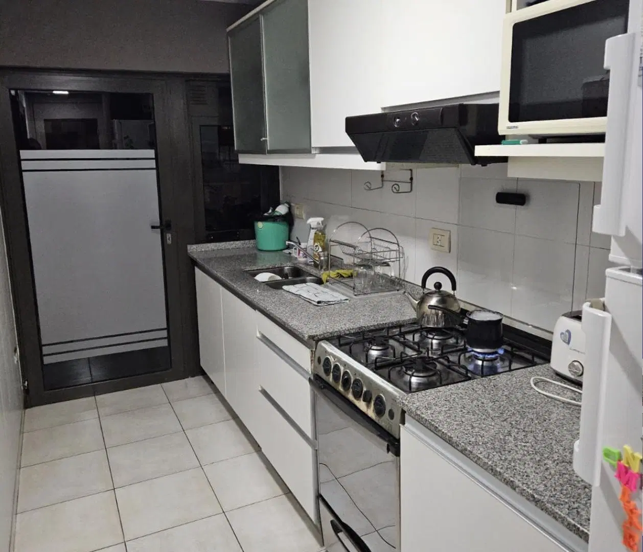 Alquiler! Departamento Piso de 3 dormitorios amplio con Cochera en Nueva Cordoba 3