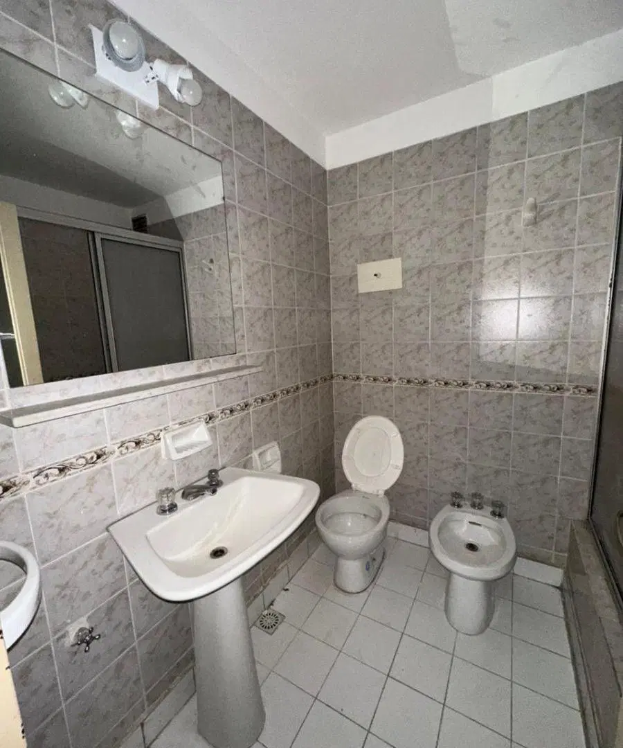 Piso en venta 3 dormitorios y medio externo, a metros de Nueva Córdoba. 3