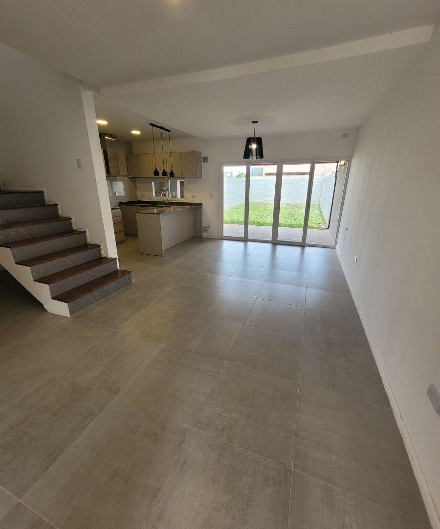 Foto de Dúplex con gran patio de 2 dormitorios y escritorio en Docta, imagen 2