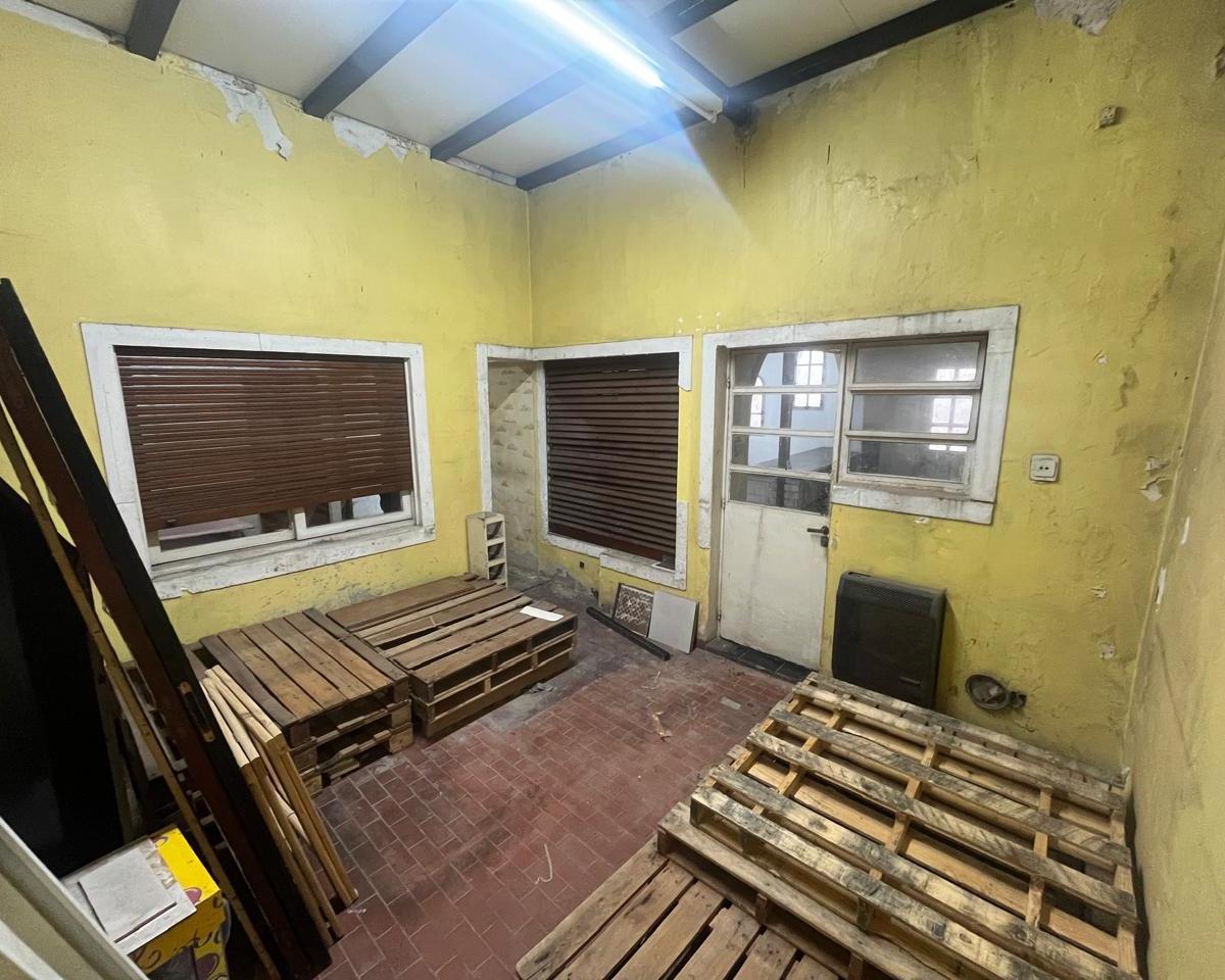 PH + Local Comercial con Deposito 4