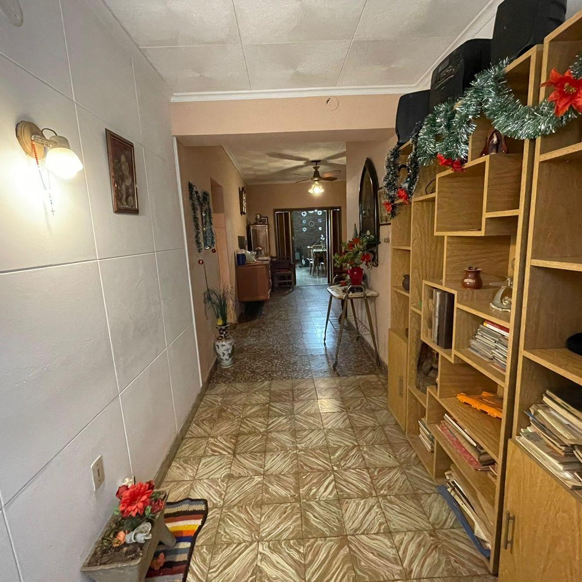 Casa en Barrio 9 de Julio con Todos Los Servicios. 3